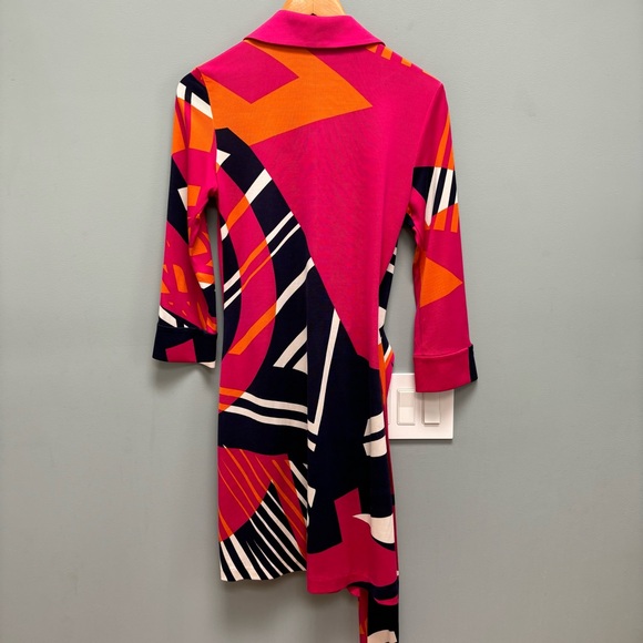 Diane Von Furstenberg Abstract Print Justin Wrap Dress 8 - Picture 4 of 9